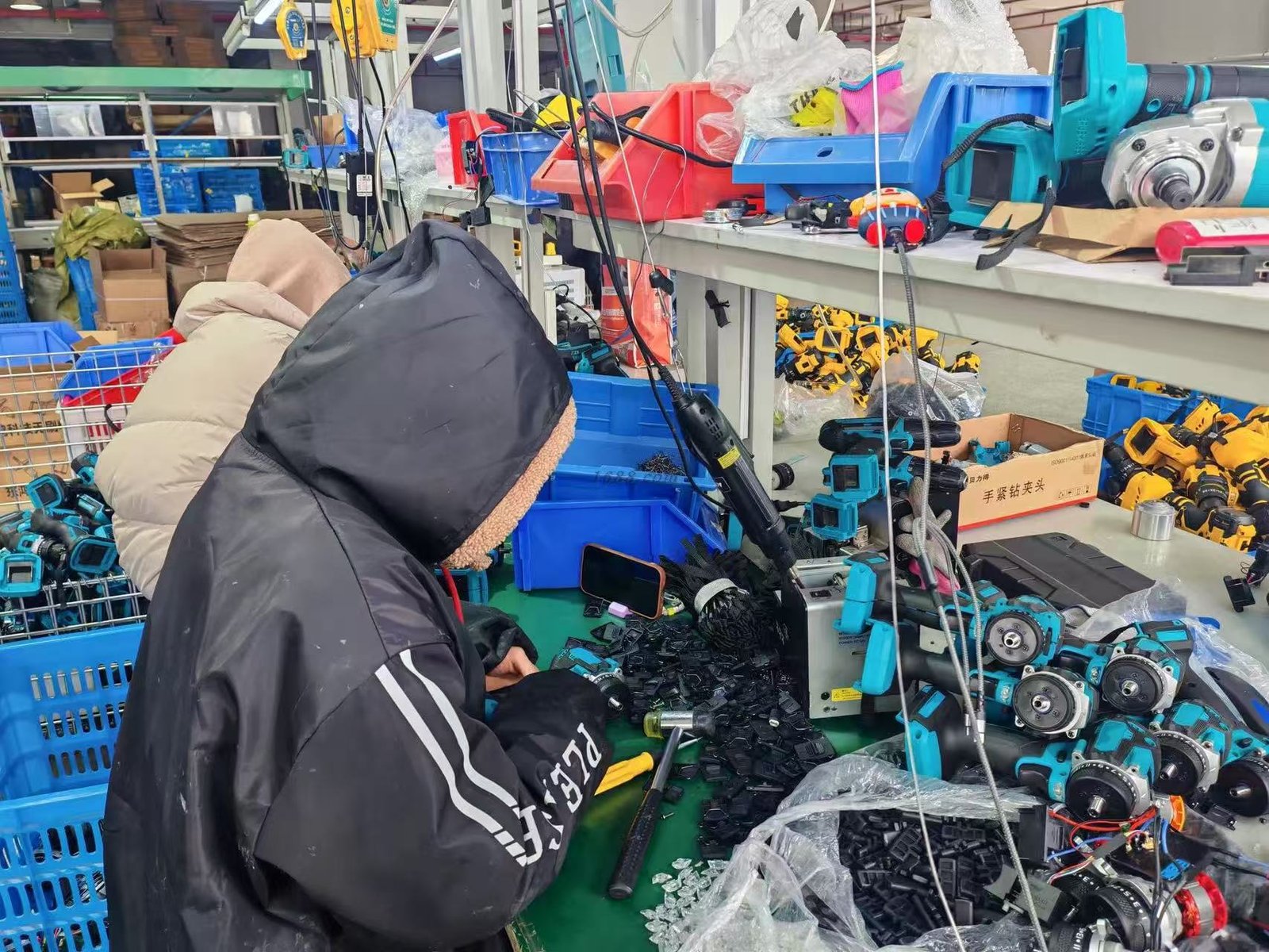 Cordless power tool assembly process